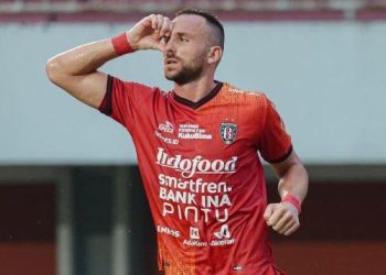 Bomber Bali United, Ilija Spasojevic melakukan selebrasi usai mencetka gol penyeimbang lawan Persita Tangerang. (IST)
